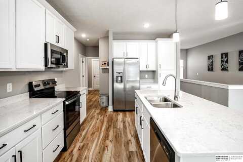 8119 S 178th Street, Omaha, NE 68136