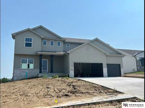 10903 Ranch Drive, Papillion, NE 68046