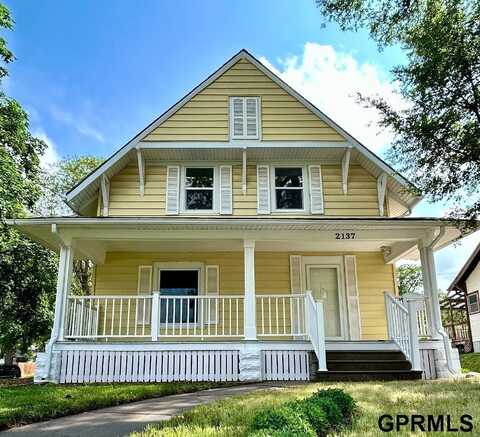 2137 E Street, Lincoln, NE 68510