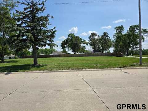 1904 E 10th Street, York, NE 68467