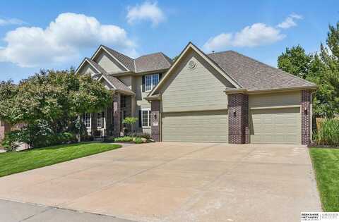 17616 Englewood Street, Omaha, NE 68135