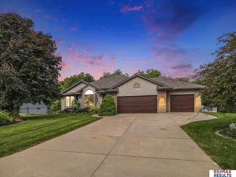 19612 Sterling Court, Plattsmouth, NE 68048