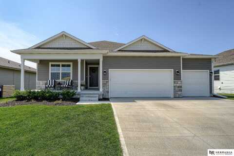 4565 Lawnwood Drive, Bellevue, NE 68133