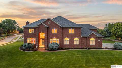 13303 Cuming Street, Omaha, NE 68154