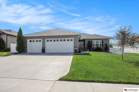 1154 N 100Th Street, Lincoln, NE 68527