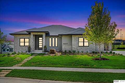 10217 S 183rd Avenue Circle, Omaha, NE 68136