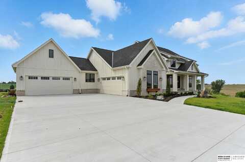 5045 S 223rd Plaza, Elkhorn, NE 68022