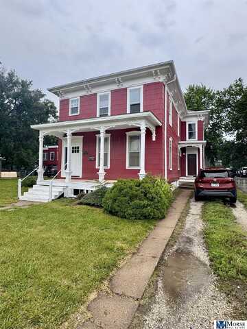 812 5th Avenue, Council Bluffs, IA 51501