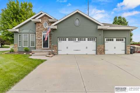 20155 Farnam Street, Elkhorn, NE 68022