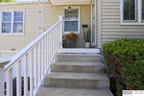 3605 N 67 Avenue, Omaha, NE 68104