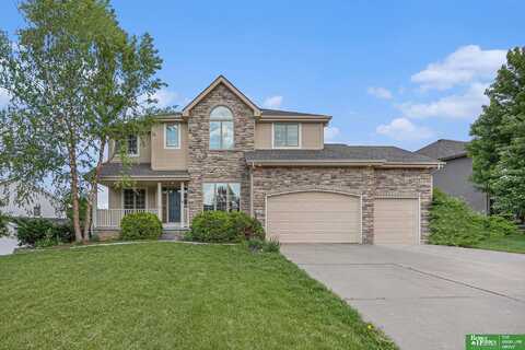 2231 Crystal Creek Drive, Papillion, NE 68046