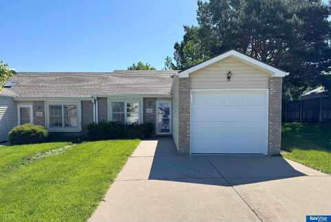 6332 Benjamin Place, Lincoln, NE 68516