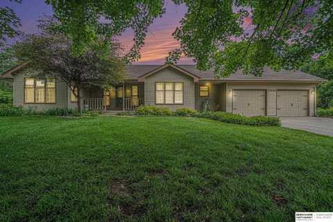 22108 Trailridge Boulevard, Elkhorn, NE 68022