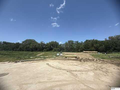 5702 S 200th Circle, Omaha, NE 68135
