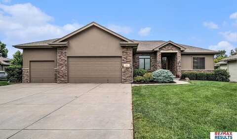 948 S 198 Street, Omaha, NE 68022