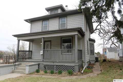 809 S 36th Street, Omaha, NE 68105