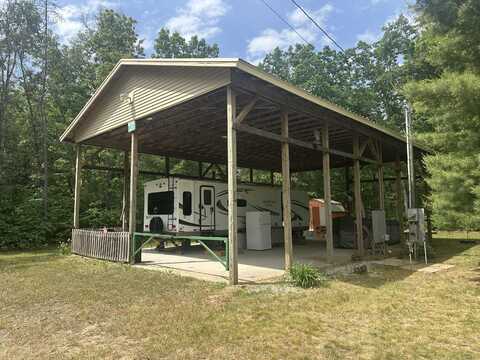 5707 S Guthrie Boulevard, Baldwin, MI 49304