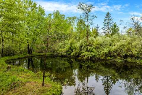 1442 E East First Street, Scottville, MI 49454