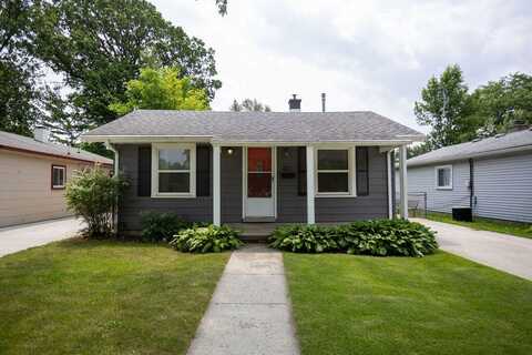 631 W Gardenia Avenue, Madison Heights, MI 48071