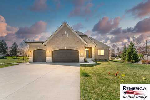 52951 Royal Park Avenue, Utica, MI 48315
