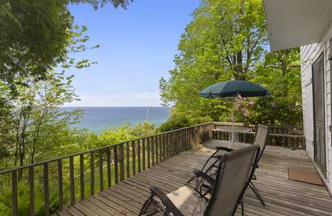 1884 Beech Road, Frankfort, MI 49635