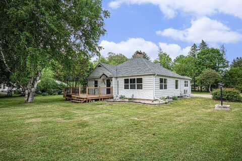 455 N 10th Street, Plainwell, MI 49080
