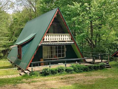 13756 Broadway Road, Three Rivers, MI 49093