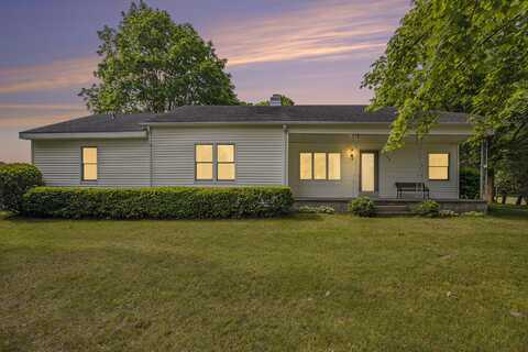 138 E Coral Road, Stanton, MI 48888
