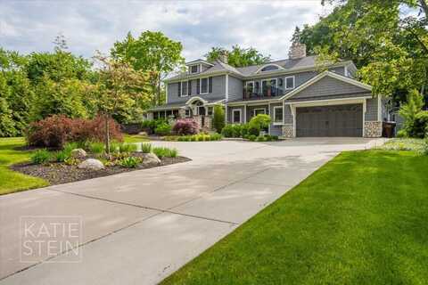 1110 Breton Road SE, East Grand Rapids, MI 49506