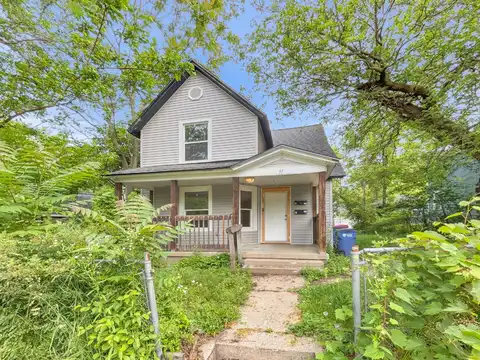 37 Caledonia Street NE, Grand Rapids, MI 49505