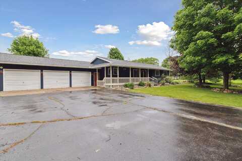 303 E XY Ave, Vicksburg, MI 49097