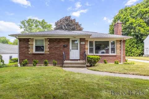 1665 7th Street NW, Grand Rapids, MI 49504