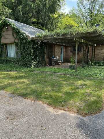 15364 Groesbeck Street, Grand Haven, MI 49417