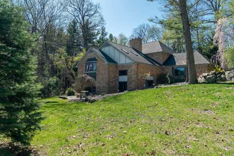4693 Gallagher Road, Rochester, MI 48306
