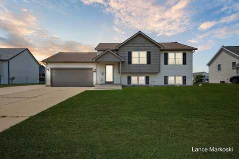 7039 Hartman Drive SE, Caledonia, MI 49316