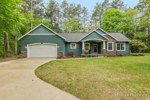 10637 Trailside Woods Drive NE, Rockford, MI 49341