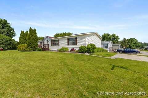 7574 Woods Edge Drive NE, Belmont, MI 49306