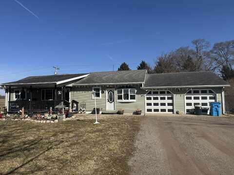 31004 Middle Crossing Road, Dowagiac, MI 49047