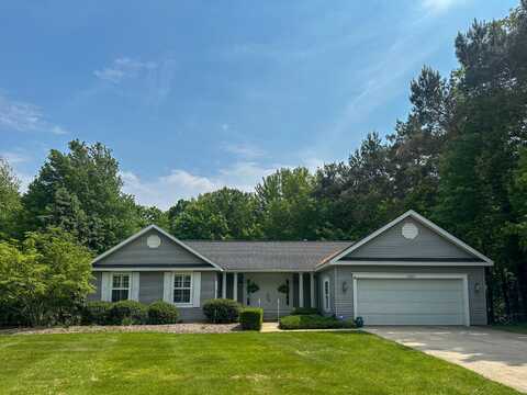 16600 Pine Dunes Court, Grand Haven, MI 49417