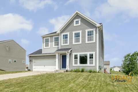 1719 Crescent Pointe Drive SE, Caledonia, MI 49316