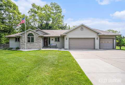 7460 Anthony St, Whitehall, MI 49461