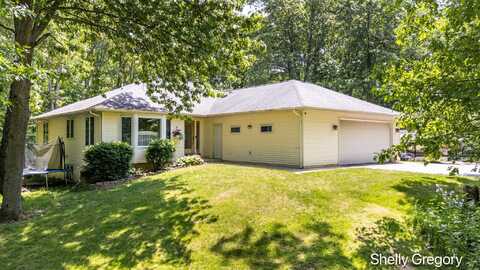 5151 Scotch Mist Drive, Saranac, MI 48881