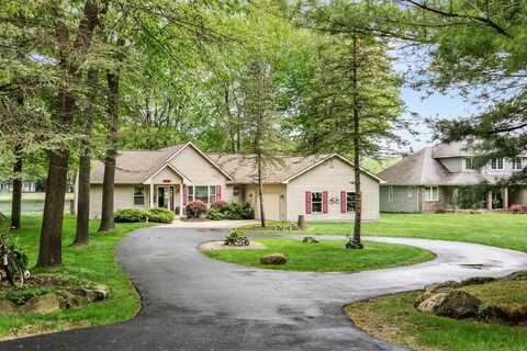 9228 Main Street, Canadian Lakes, MI 49346