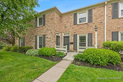 2423 Cranden Drive SE, Grand Rapids, MI 49506