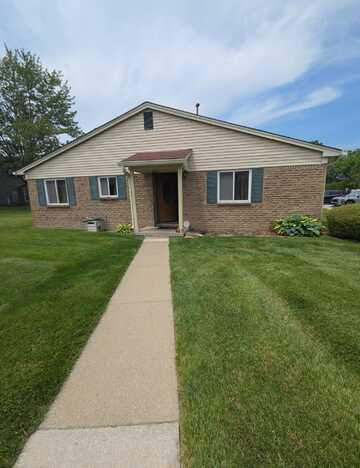 20041 Village Green Court, Brownstown, MI 48183