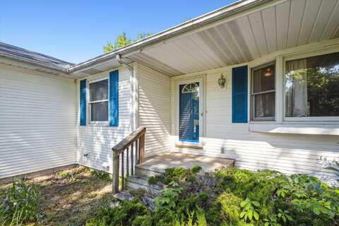 502 Woodland Drive, Buchanan, MI 49107