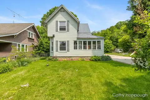 1391 Belleview Drive, Ionia, MI 48846