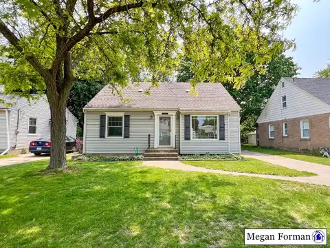 426 Mae-Thy Street SE, Grand Rapids, MI 49548
