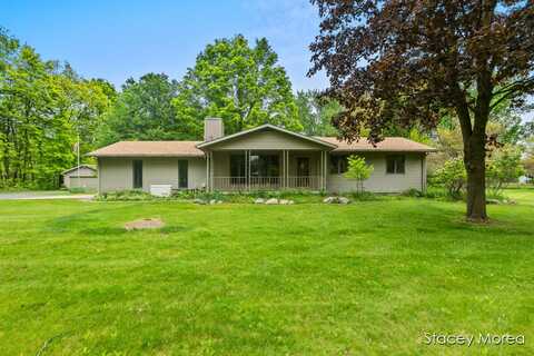 9640 Grange Avenue NE, Rockford, MI 49341