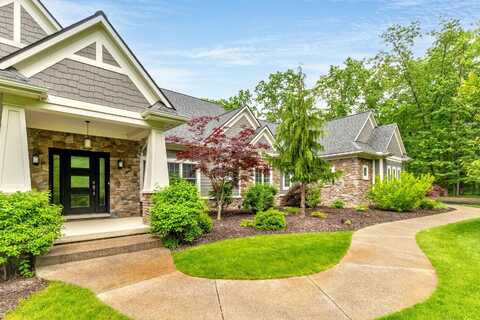 8680 Dexter Pinckney Road, Pinckney, MI 48169